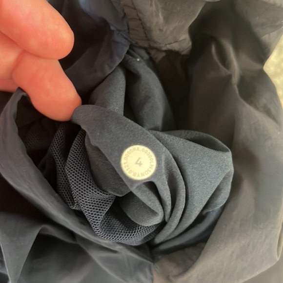 Lululemon Evergreen Track Pant in True Navy / Black - Picture 6 of 9